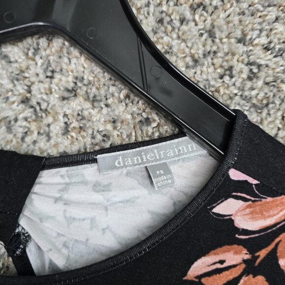 Daniel Rainn Top Womens PS Petite Small Black Floral‎ Print 3/4 Sleeve Casual - Picture 6 of 7